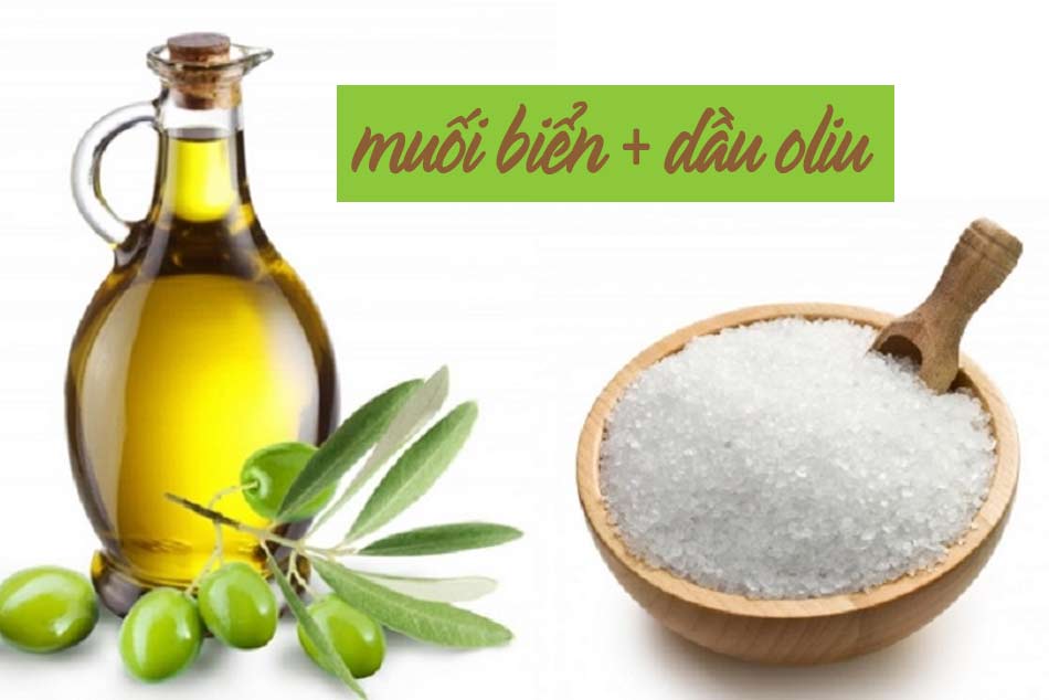 Tẩy da chết cho mặt từ muối biển và dầu oliu